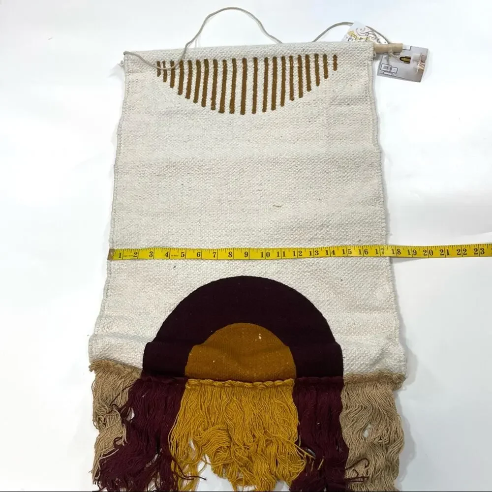 CONCEPTS IN TIME Waterfall Fringe Woven Tapestry In Multiple Colors